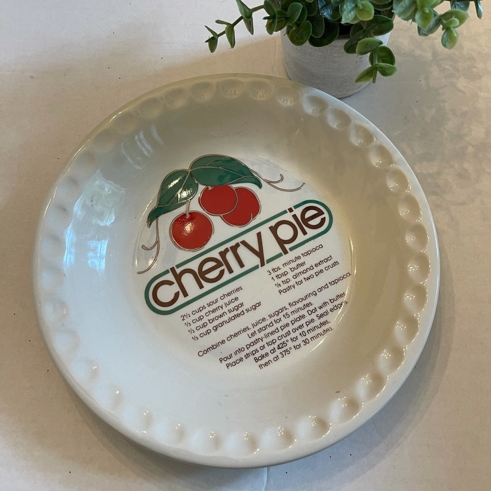 Vintage | Cherry Pie Recipe Dish